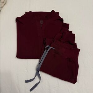 Figs Burgundy Scrub Set XS